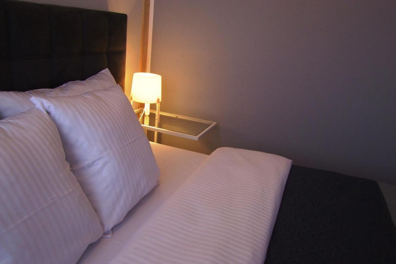 Mazurski Zakatek-Apartamenty Mikołajki Extérieur photo